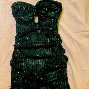 lucy in the sky short hoco dress size small
$60 (original $80)